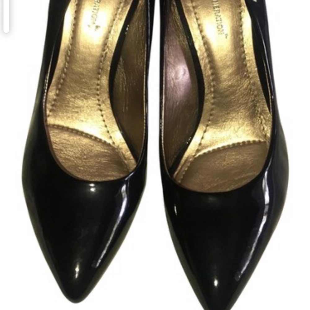 BCBGeneration
paten leather gloss finish
Size 9